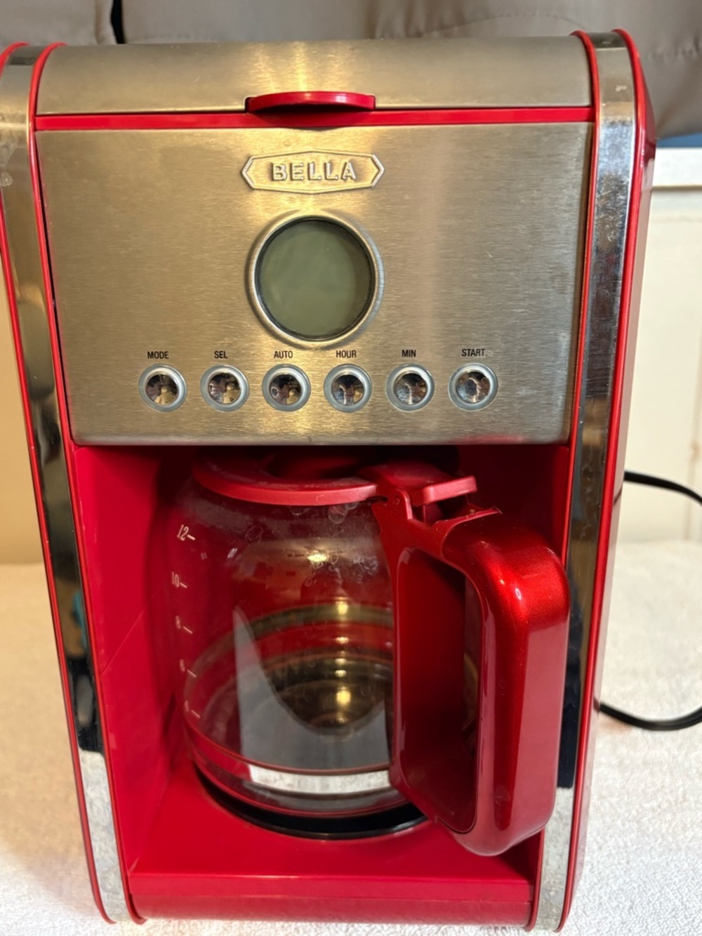 Rare BELLA Linea Collection Red 12-Cup Programmable Coffee Maker - Picture 2 of 4